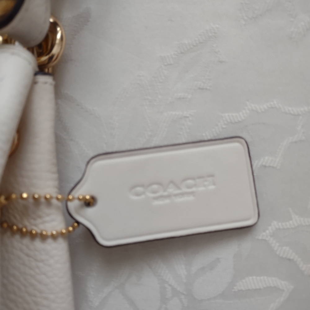 Coach chalk gold Remi refined pebble leather hobo crossbody bag - Picture 5 of 15